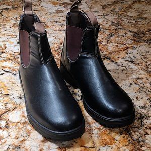 Men's black Slip-on boots EU42 USA 8, DT 6585 oil/acid resistant. Preowned